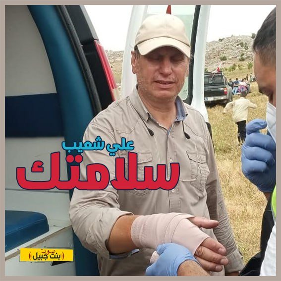 إصابة مراسل “المنار” علي شعيب في يده جراء اطلاق العدو للقنابل المسيلة للدموع في كفرشوبا.