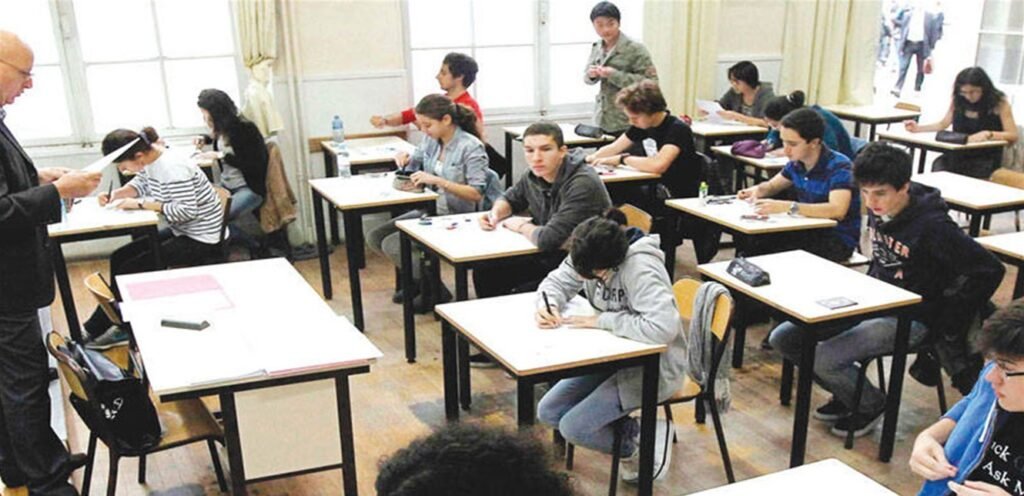 مدير مدرسة يعتدي على طفل