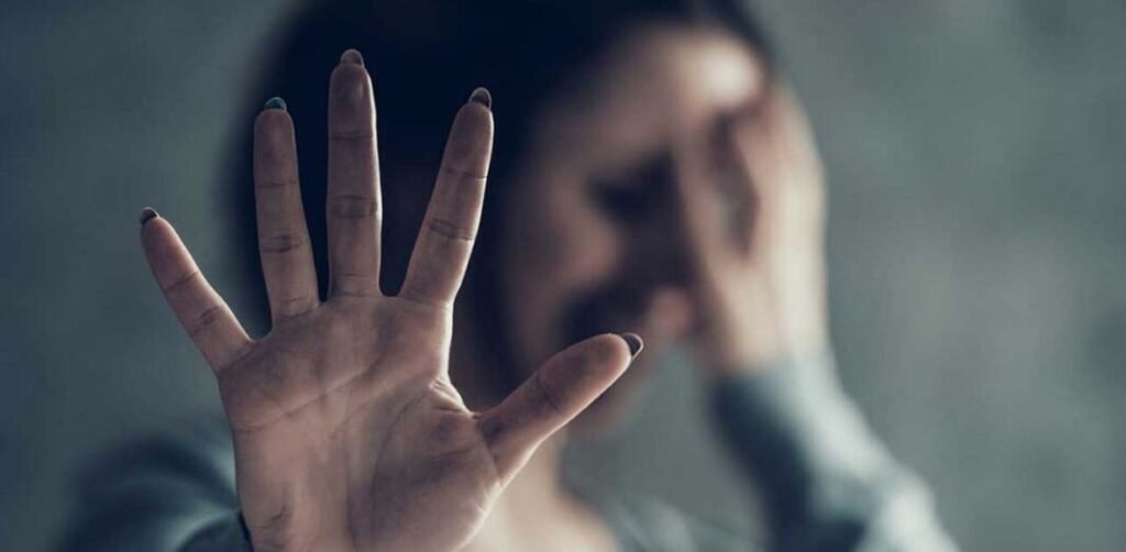 صيدا.. تحرش بفتاة من ذوي الإحتياجات الخاصة بعدما استدرجها الى منزله.