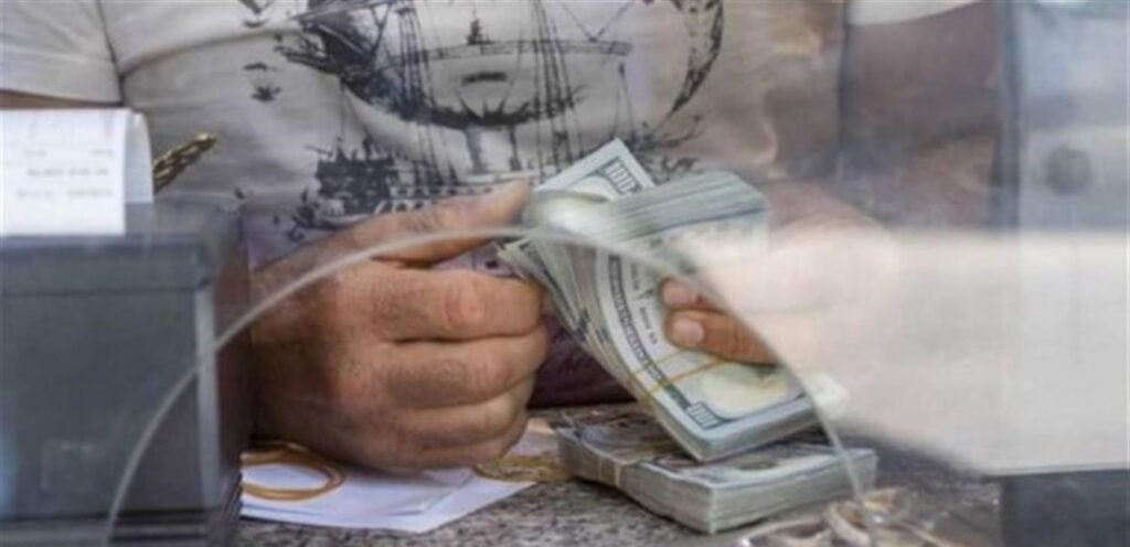 سعر صرف الدولار يرتفع… كم بلغ عصر اليوم؟
