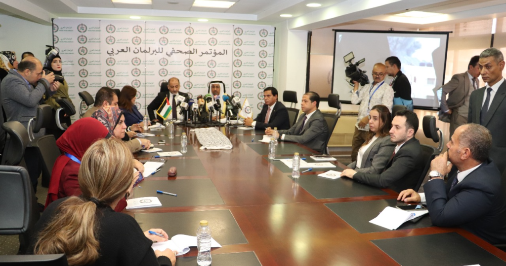 العسومي: رفعنا شكوى باسم الشعب العربي للمحكمة الجنائية الدولية للتحقيق في جرائم الحرب المرتكبة من القوة القائمة بالاحتلال
