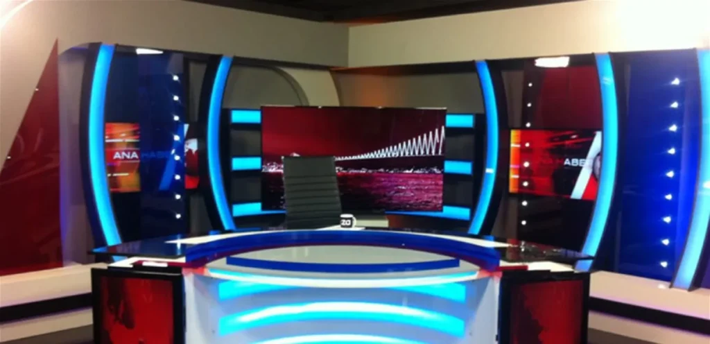 مذيعة كادت أنّ تموت في المستشفى… طبيبها أخطأ في علاجها وأخضعها لـ7 عمليّات