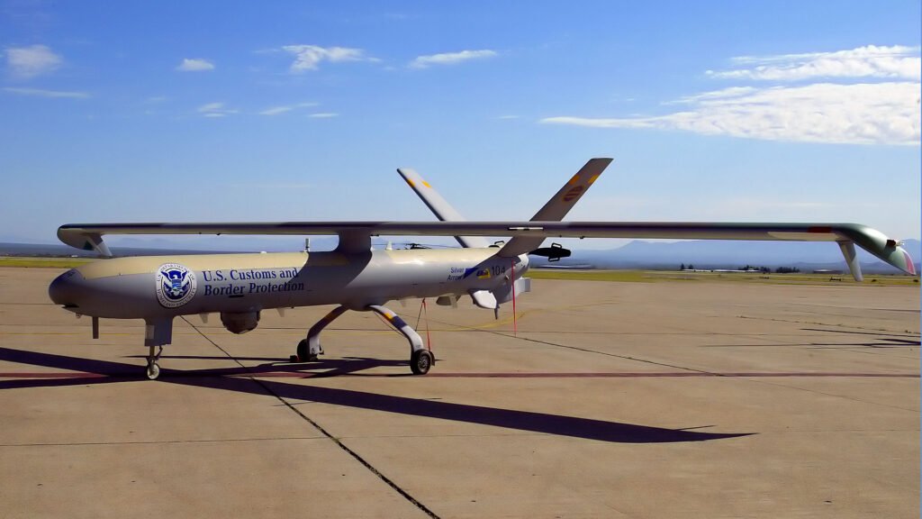 معلّق في الشؤون العسكرية الصهيونية يصرّح بشأن “Hermes 450” .. و القوانين لدى “السيّد نصرالله” واضحة !