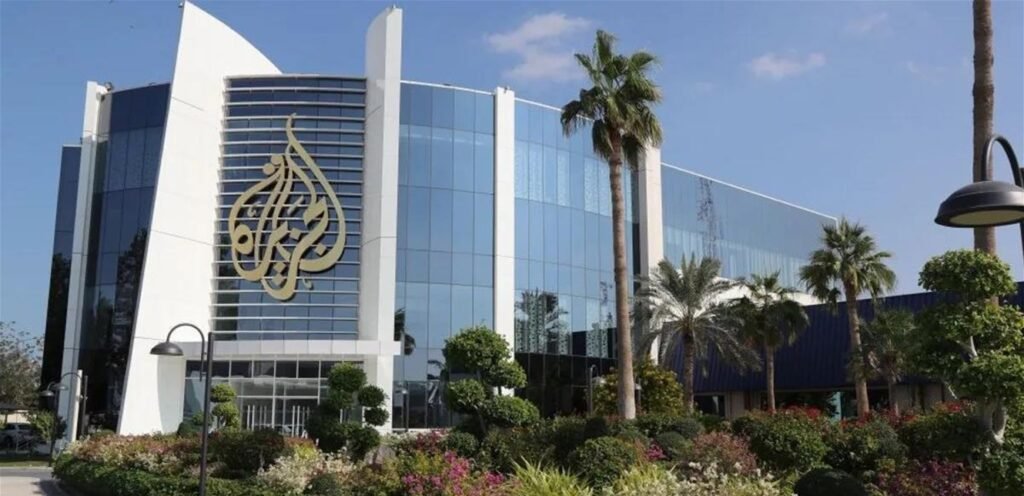 نتنياهو مصرّ على إغلاق قناة الجزيرة.
