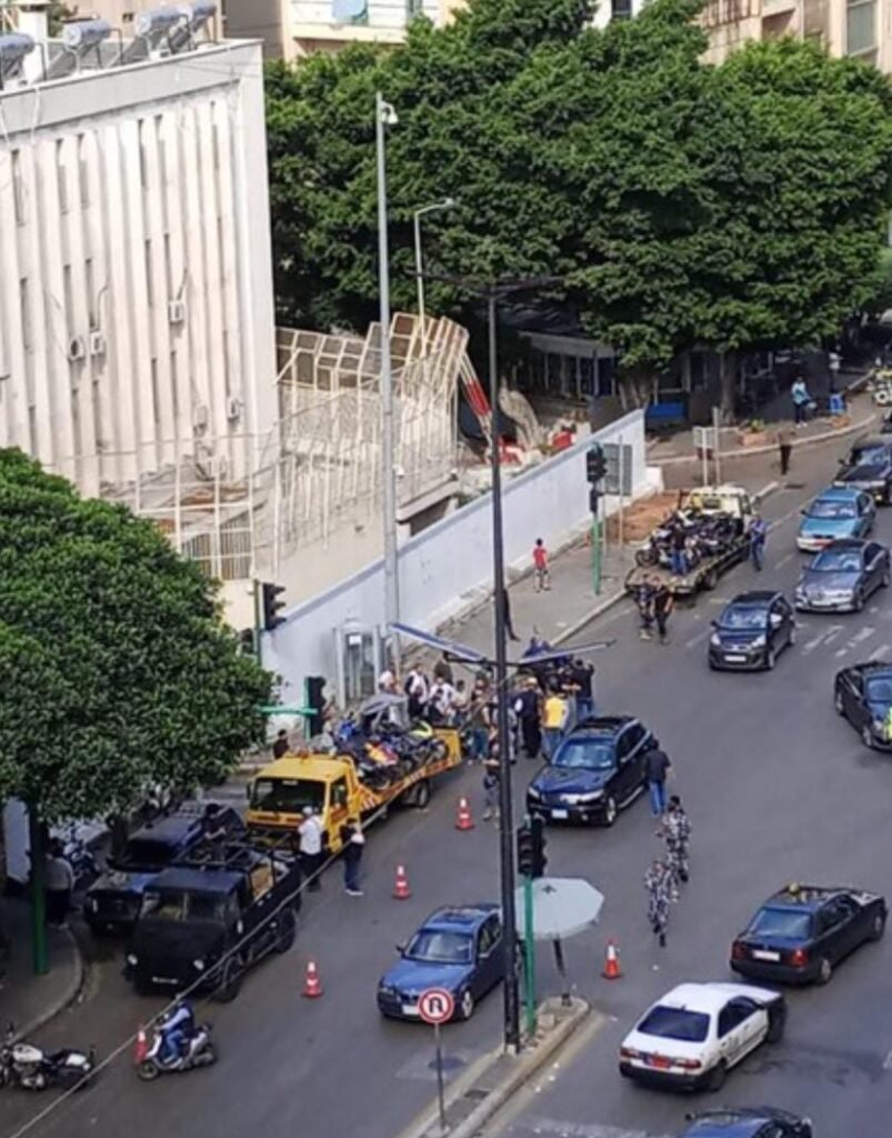 الدراجات النارية والنازحون الذين لا يملكون إقامات: ممنوع الواسطة !!