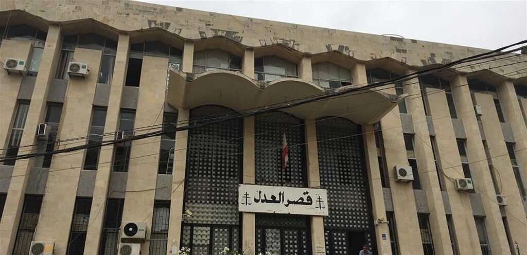 بالفيديو.. قصر عدل بيروت من دون كهرباء!