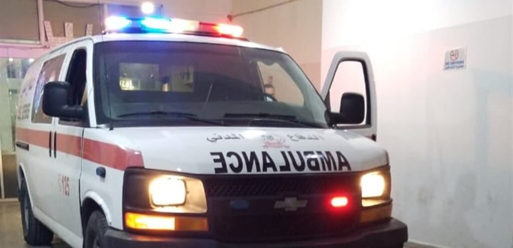 من الخيام.. الدفاع المدني ينتشل جثمان أحد الشهداء