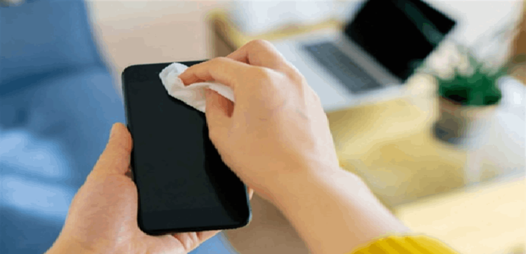 دراسة تحذّر من أنواع الجراثيم على سطح الهاتف!