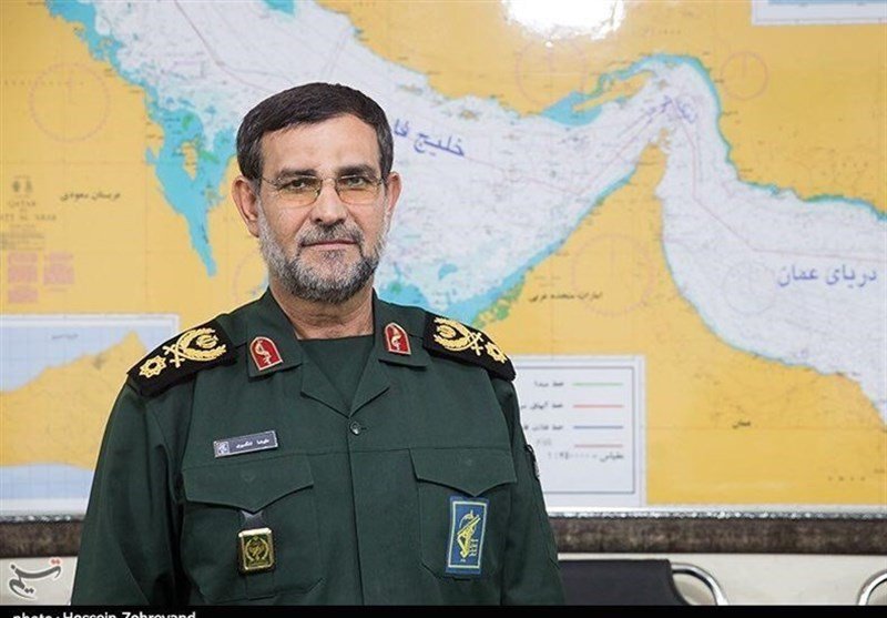 ماذا ردّ الادميرال تنكسيري على تصريحات ترامب بمنع تصدير النفط الإيراني؟