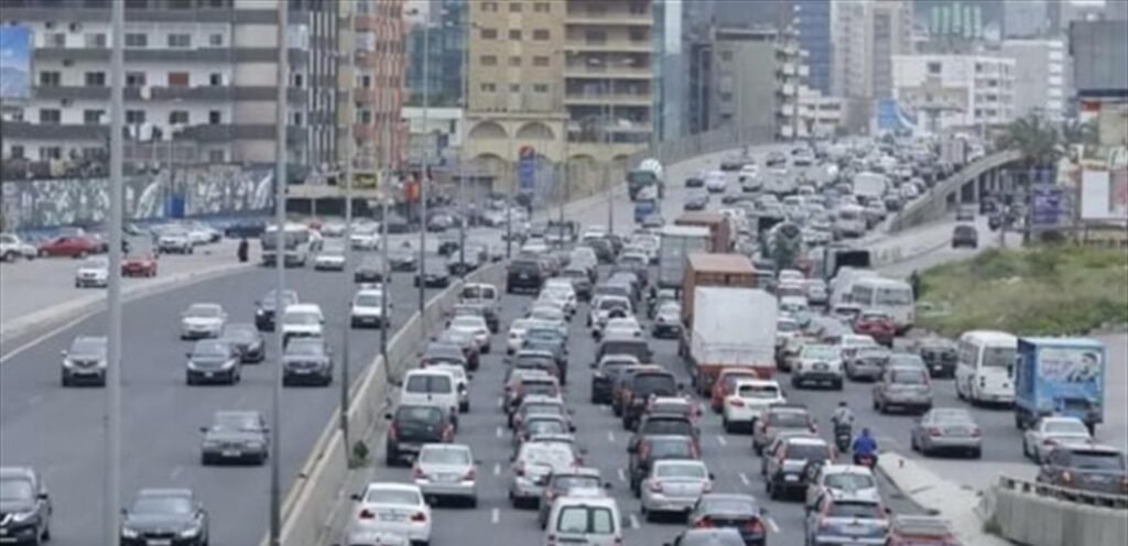 مطاردة هوليوودية على أوتوستراد ضبية!