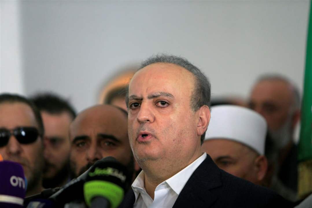 وهاب يردّ على جنبلاط: “بالله عليك.. استرنا!”