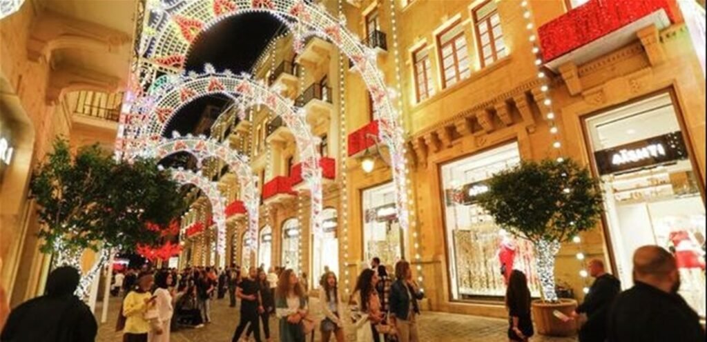 موسم الأعياد يعيد نبض السياحة.. ارتفاع ملحوظ في الحجوزات وتفاؤل حذر