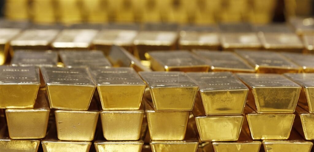 الذهب يتراجع وسط تذبذبات حادة في الأسواق