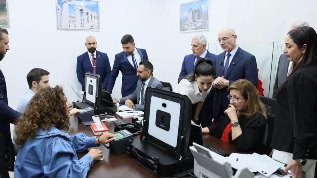 خطوة جديدة لتحديث الخدمات القنصلية … البصمة البيومترية تنطلق من الكويت