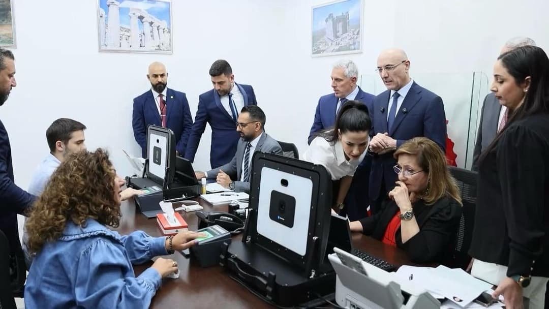خطوة جديدة لتحديث الخدمات القنصلية … البصمة البيومترية تنطلق من الكويت