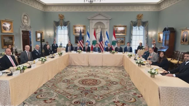 بين مفاوضاتٍ تُستكمل مع العدو على الطاولة وعدوانٍ يتصاعد.. تساؤلاتٌ تكثُر حول جدوى المسار الذي تنتهجه السلطة اللبنانية