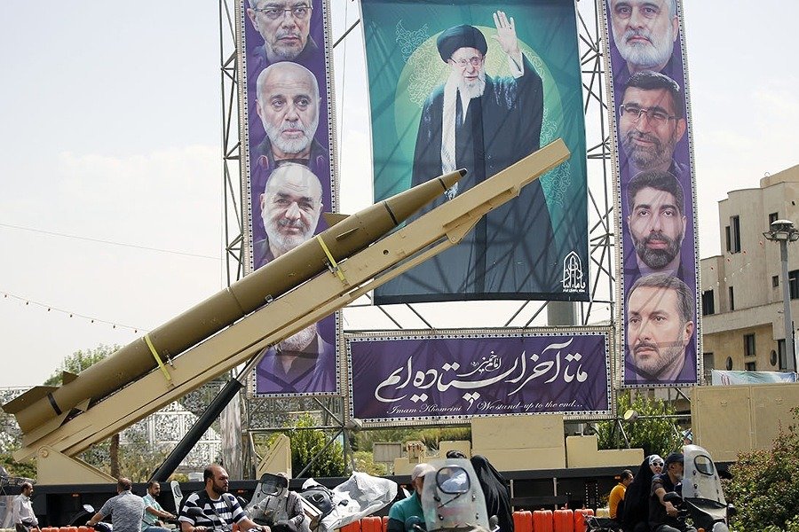 نصرٌ استراتيجي لطهران وتوحيد الساحات هو التهديد الأكبر ل”الكيان”