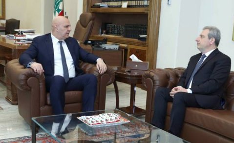 رسالة من جنبلاط إلى عون بشأن “الاتفاق الإطاري”