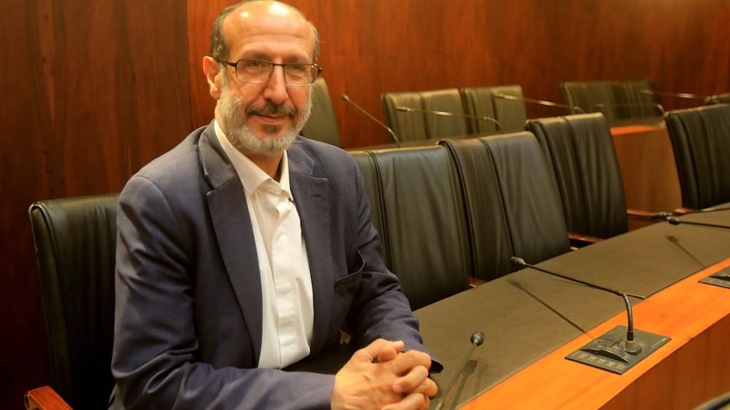 الموسوي: من كانت خبرته القتل على الحواجز في ميليشيا تعاملت مع الاحتلال لا يمتلك الأهلية لتوصيف موقع الحزب الوطني