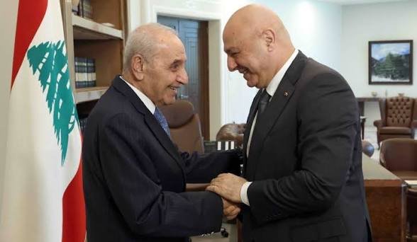 تفاهم خفي بين بري وعون؟