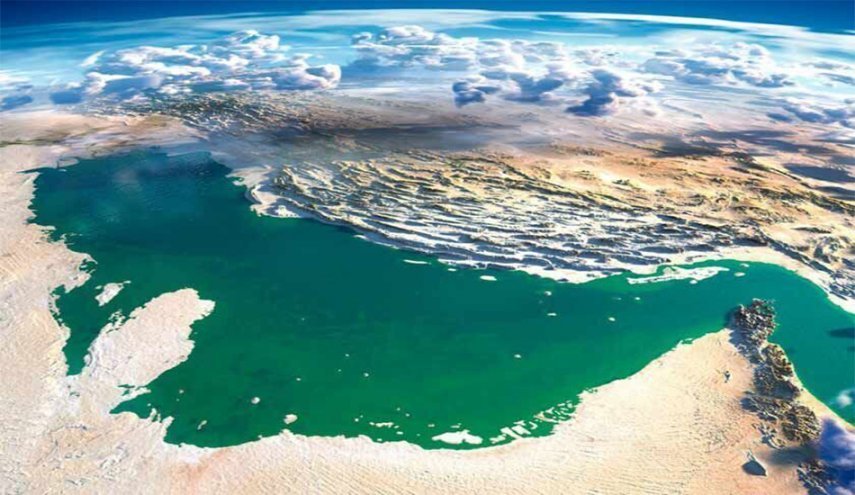 مضيق هرمز يتم تعريفه بأمر من إيران وليس من ‘سنتكوم’