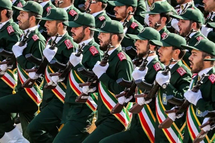 إيران تندد بقرار بريطانيا تصنيف الحرس الثوري “تهديدًا” وتحذر من تداعياته