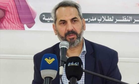الطلاب النازحون من الجنوب أمام تحديات العام الدراسي.. حمادة يطرح خطة لتأمين المقاعد