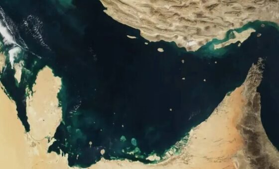 ناقلة نفط كورية تتجه إلى كوريا عبر قناة السويس بدلًا من مضيق هرمز