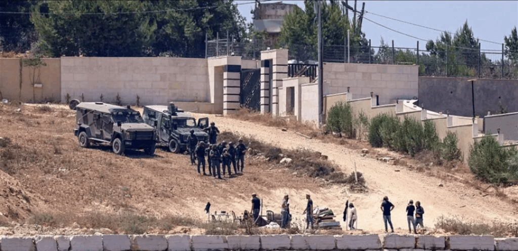 التهجير يبدأ قبل الرحيل... كيف تضغط الخدمات على بقاء الفلسطينيين في أرضهم؟
