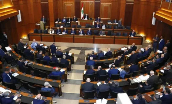 العفو العام والإعدام والمصارف… إليكم أبرز بنود الجلسة النيابية
