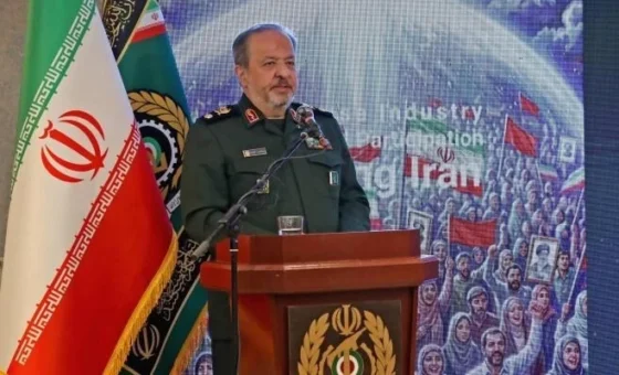 وزير الدفاع إلإيراني: العدو سيواجه شعباً موحداً إذا استهدف الجمهورية الإسلامية