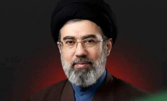 فيديو قديم يُنشر للمرة الأولى لسيد مجتبى الخامنئي