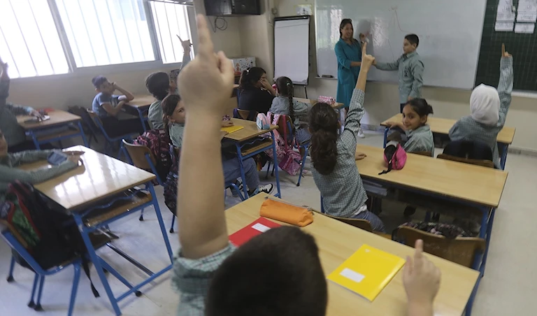 تنظيم المدارس والثانويات الرسمية: ترشيد أم تقليص؟