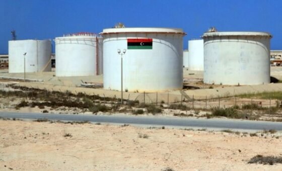 المؤسسة الوطنية للنفط: تراجع الإنتاج بحقل الشرارة الليبي