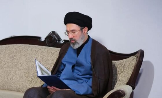 السيد الخامنئي: رحيل آية الله الشبيري قد أحدث ثلمةً قد يستغرق جبرانها وقتًا طويلًا