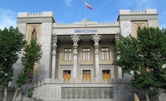الخارجية الإيرانية أمهلت دبلوماسيًا سويديًا 48 ساعة لمغادرة طهران