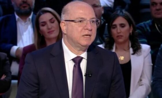 وزير العمل أصدر تعميما لتبسيط الاجراءات وتسهيل انجاز معاملات المواطنين