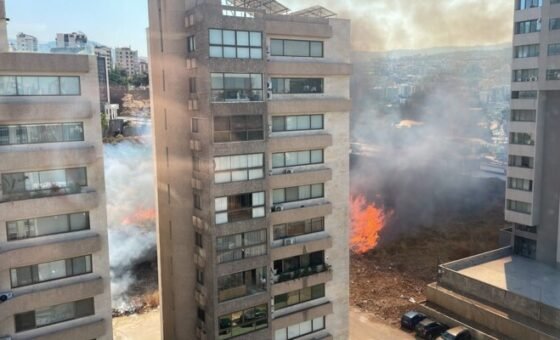 حريق كبير في أرض يابسة في سنّ الفيل وفرق الإطفاء تعمل على محاصرة النيران
