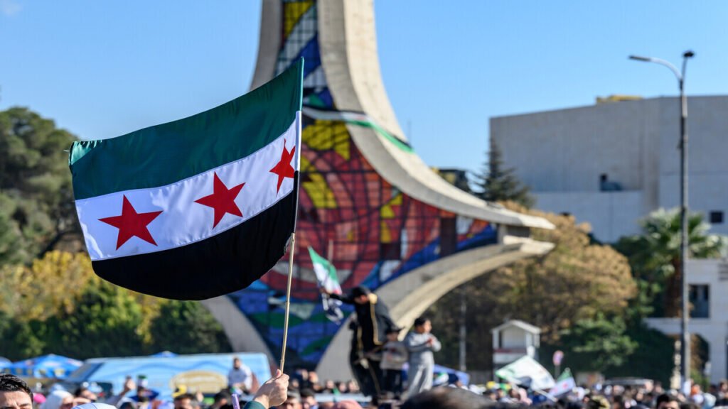 خطة ترامب بين الواقع والخيال.. هل تتحول بادية سوريا إلى ممر بديل عن مضيق هرمز؟