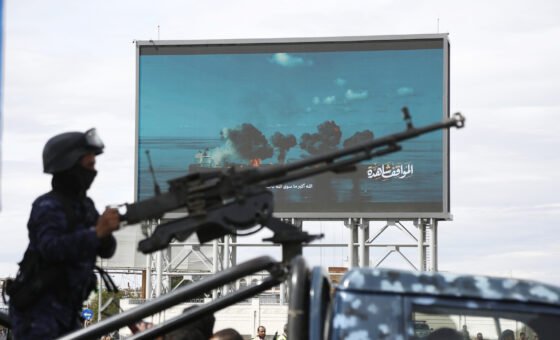 من هرمز إلى باب المندب.. الحوثيون يضعون ترامب أمام خيارين حلوهما مر وأزمة جديدة