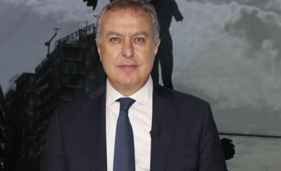 ناجي حايك ردًّا على تسهيل نواف سلام دخول السوريين: خط عسكري… و”ما بقى ناقص إلا السجادة الحمرا”!