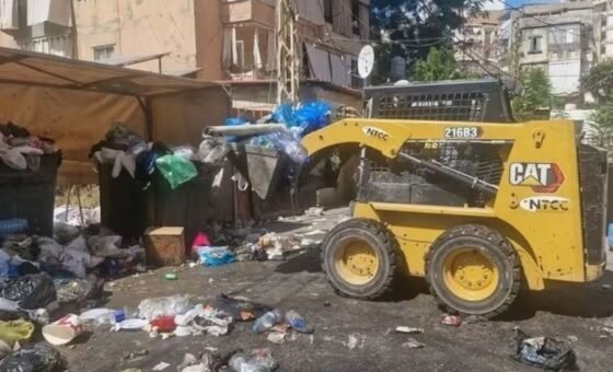 اتصالات بري وسلام تثمر: بدء رفع النفايات من شوارع صيدا