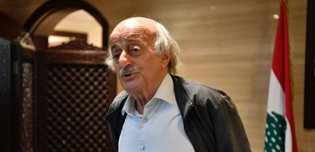 كيف علّق جنبلاط على سجالات مجلس النواب؟