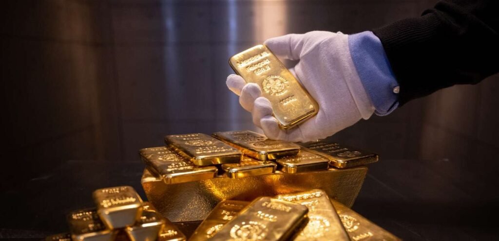 هل يجب الإستثمار بالذهب اليوم؟.. نصائح مهمة من خبير إقتصادي إلى اللبنانيين