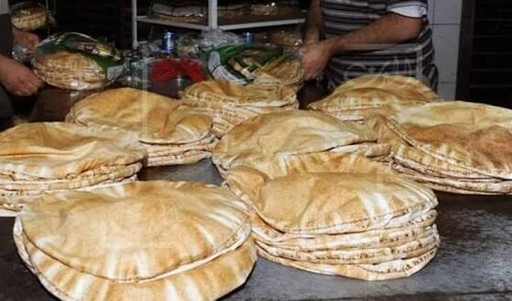 عمال المخابز يطالبون بحماية حقوقهم وتسوية أوضاع العمال الأجانب
