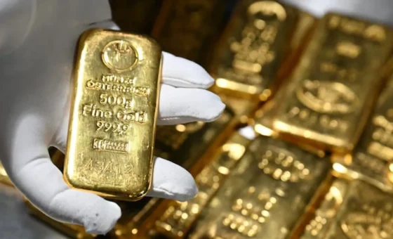 كم بلغ سعر أونصة الذهب اليوم؟
