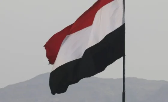 القائم بأعمال رئيس الوزراء اليمني: سنواجه “الحصار بالحصار” وبالاعتماد على الإنتاج المحلي
