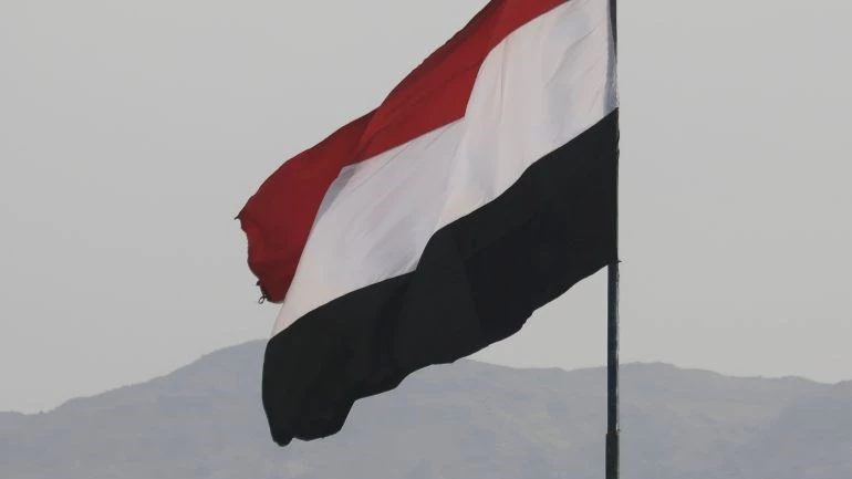 القائم بأعمال رئيس الوزراء اليمني: سنواجه “الحصار بالحصار” وبالاعتماد على الإنتاج المحلي