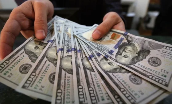مليارات تدخل رغم التراجع… ماذا تقول التدفقات؟