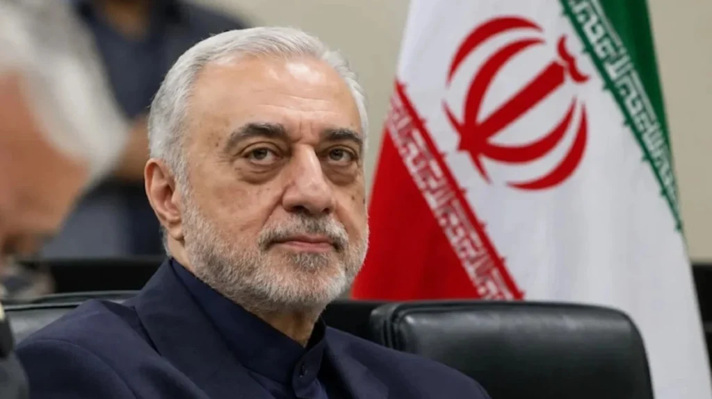 بزشكيان أصدر مرسومًا بتعيين مهرداد أخلاقي كتابجي وزيرًا للدفاع الإيراني